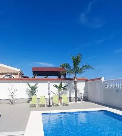 Pmt 27 - Villa Chaparral-Torrevieja With View - Huge Privat Pool *